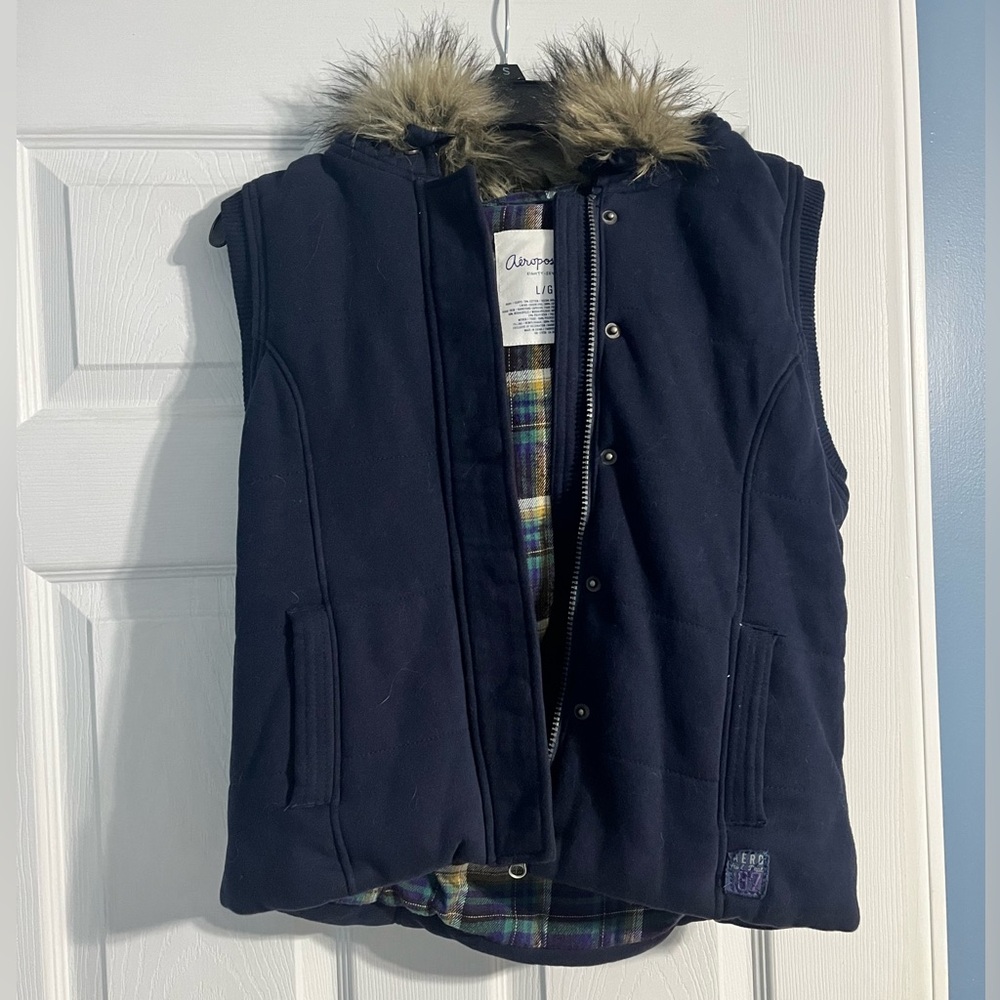 Aeropostale vest